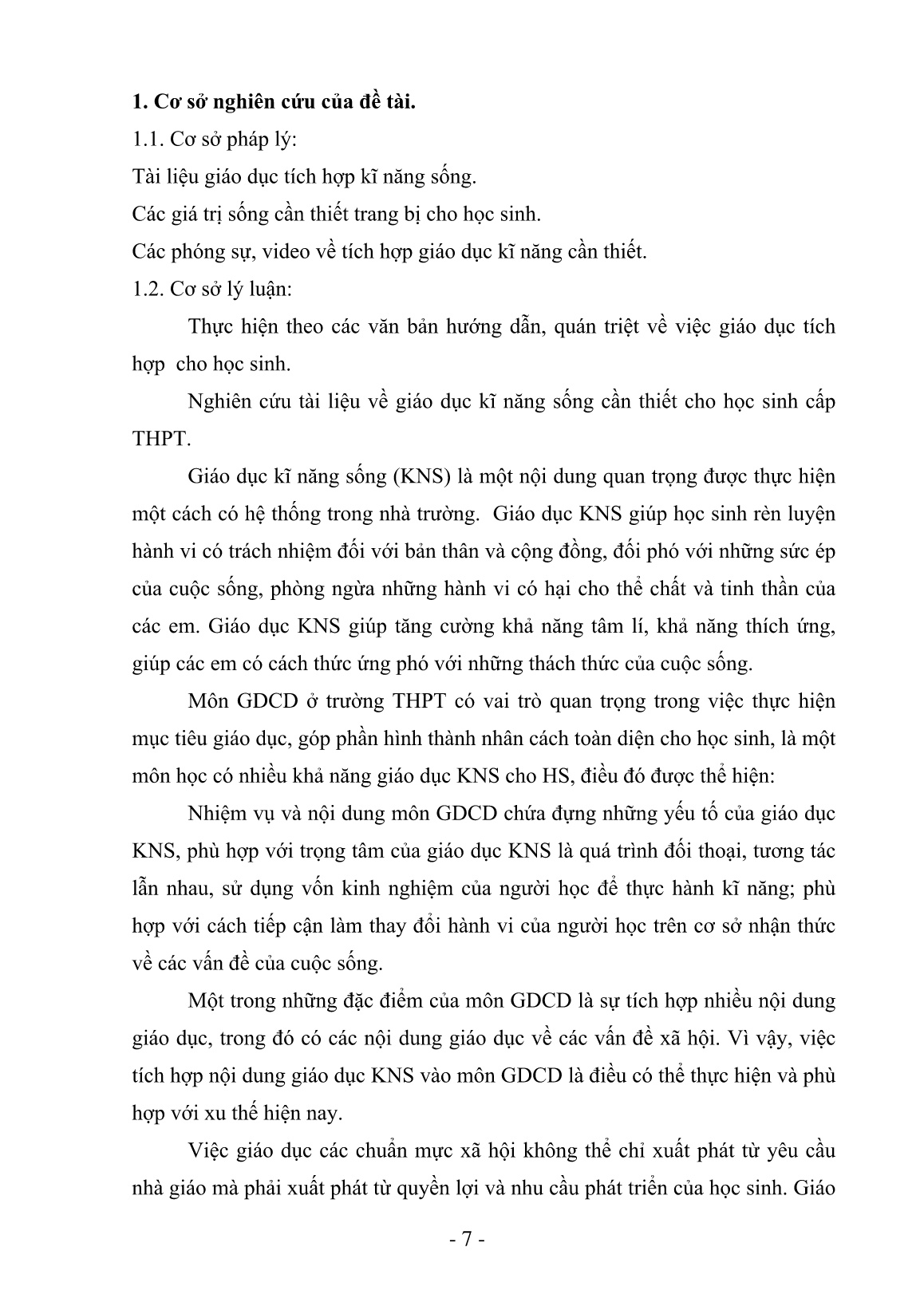 Sáng kiến kinh nghiệm Giáo dục kỹ năng sống cho học sinh THPT qua bài học Giáo dục công dân trang 7 Sáng kiến kinh nghiệm Giáo dục kỹ năng sống cho học sinh THPT qua bài học Giáo dục công dân trang 7
